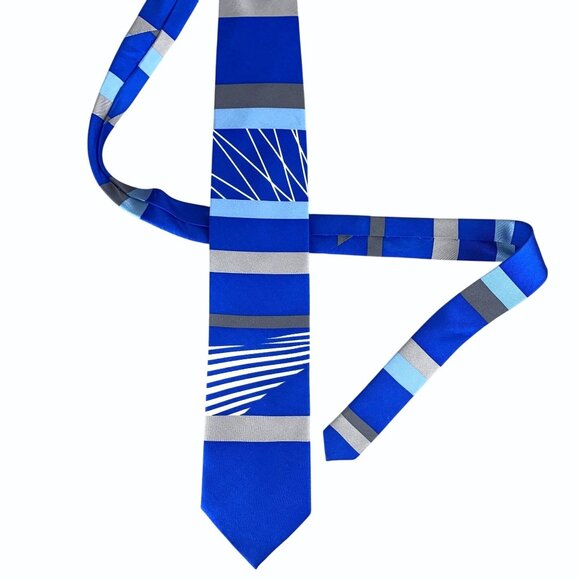 Milwaukee Art Museum Blue Calatrava Brise Soleil Silk Tie by Sierra Korthof - Picture 2 of 8